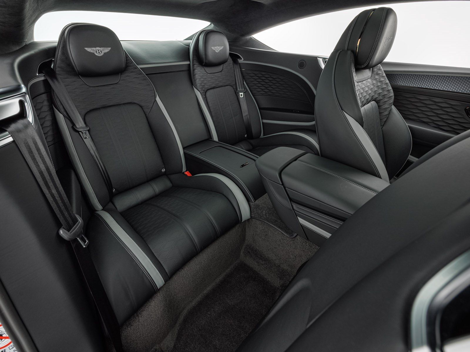Bentley Continental GT Speed V8 Hybrid 2026 *Akrapovic,