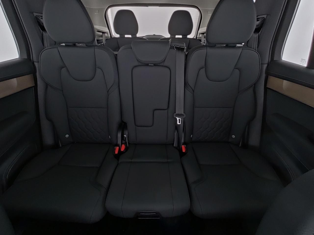 Volvo XC 90 T8 AWD Plus Dark Plug-In (EURO 6e)