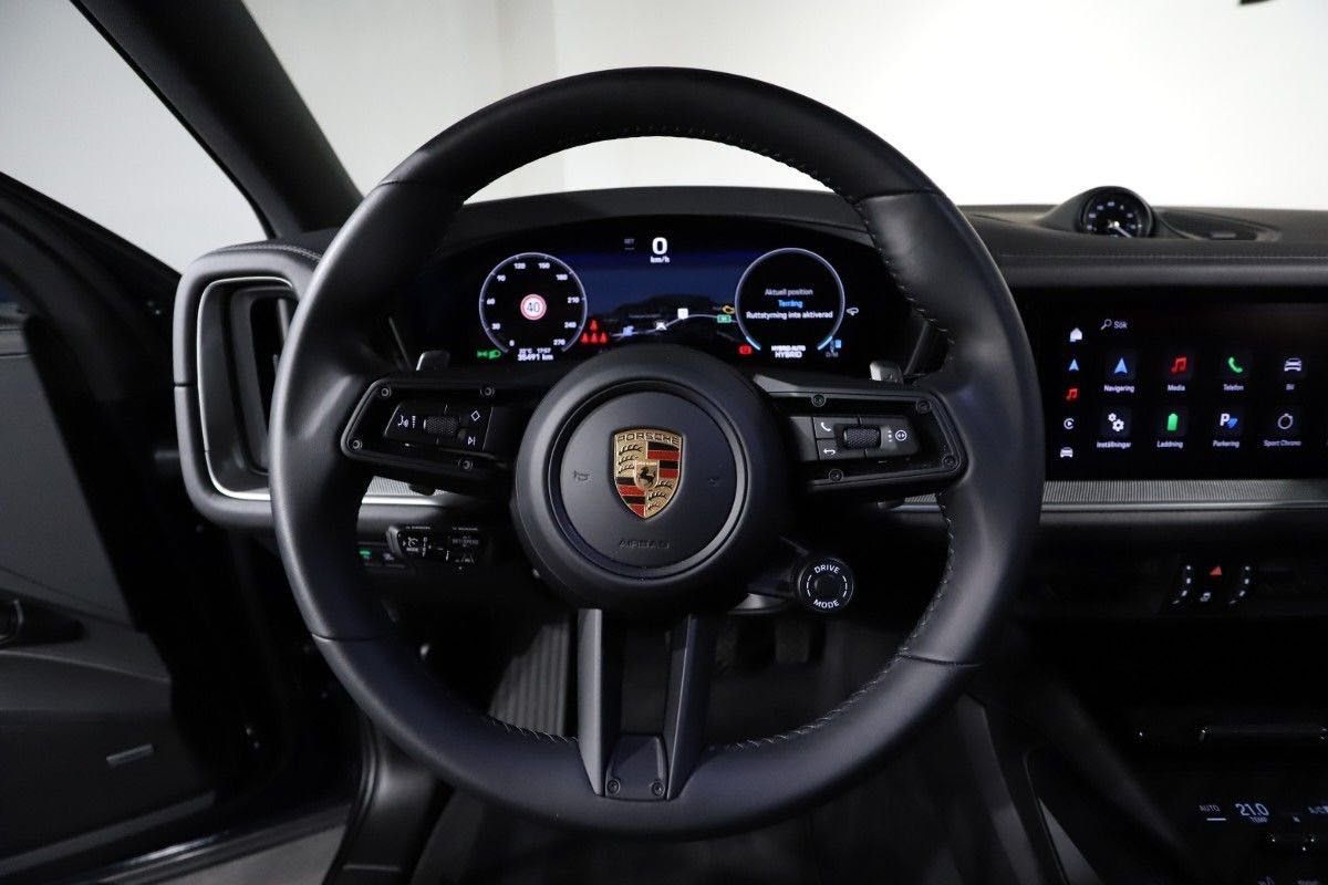 Porsche Cayenne E-Hybrid 470HP PANO 22" PASS-DISPLAY VAT