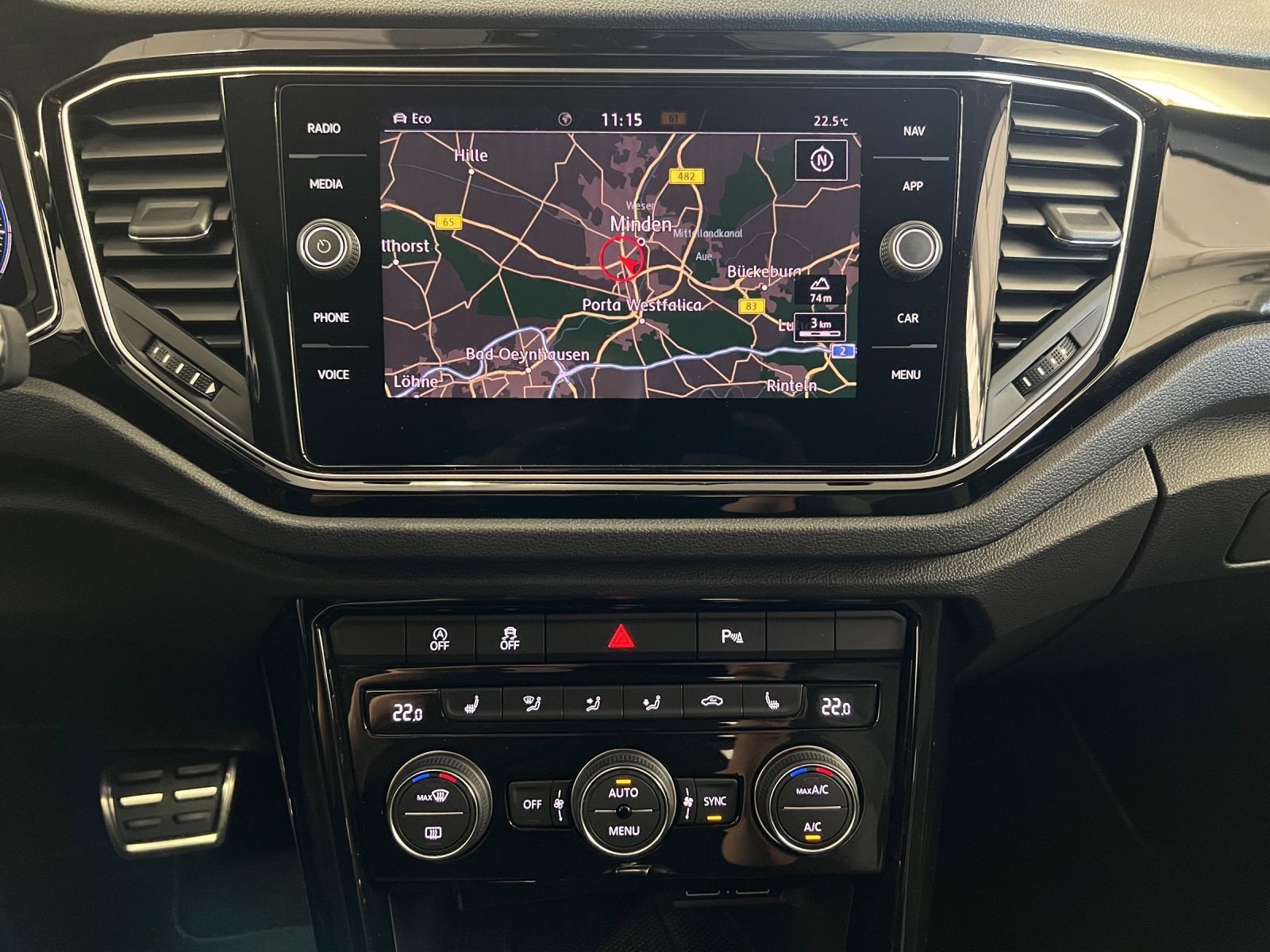 Volkswagen T-Roc R 4M - Samsaru's Car Outlet