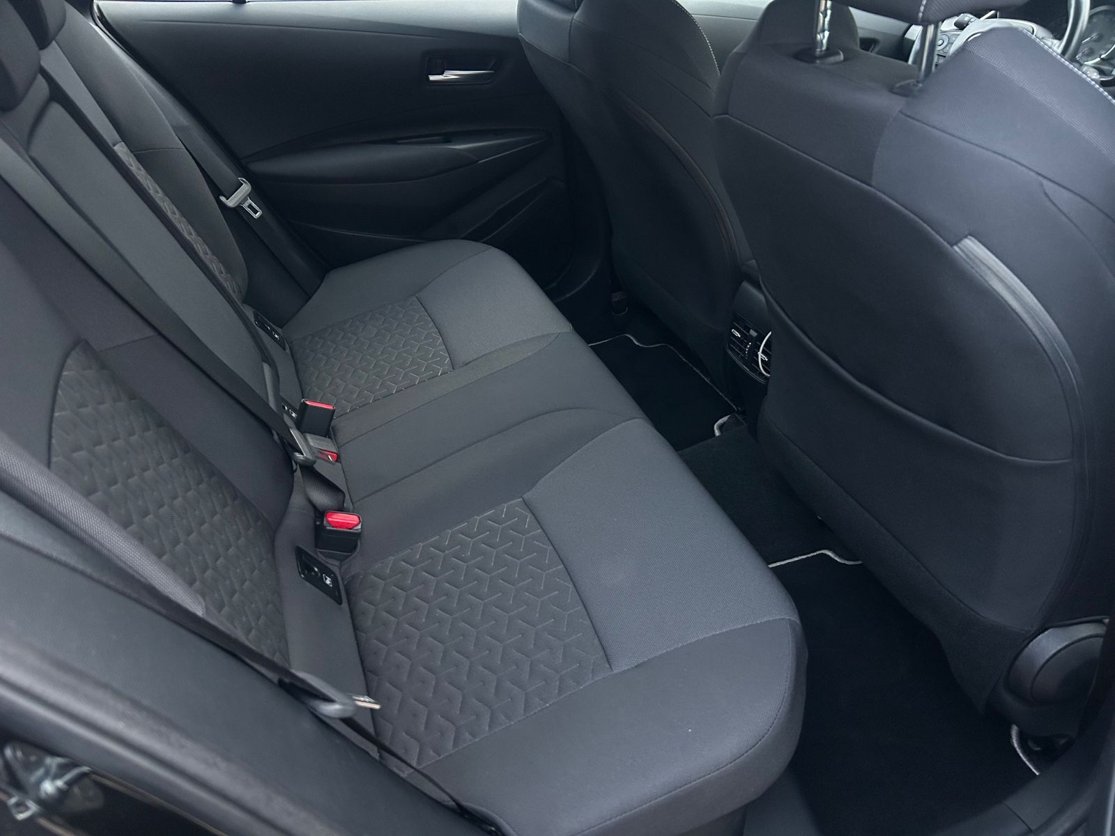 Toyota Corolla Touring Sports Hybrid Business Edition