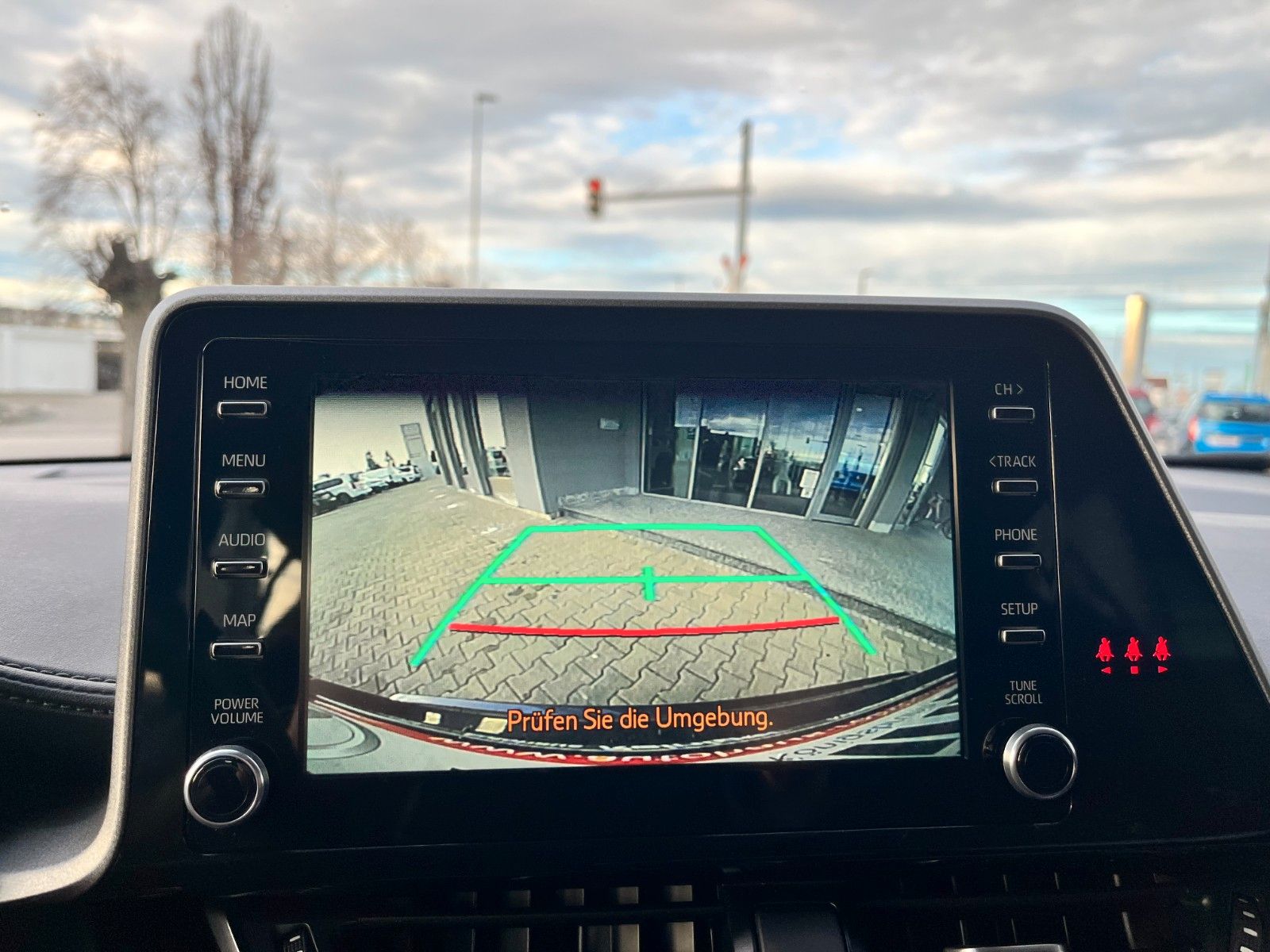 Toyota C-HR 1.8l VVT-i Hybrid - Samsaru's Car Outlet