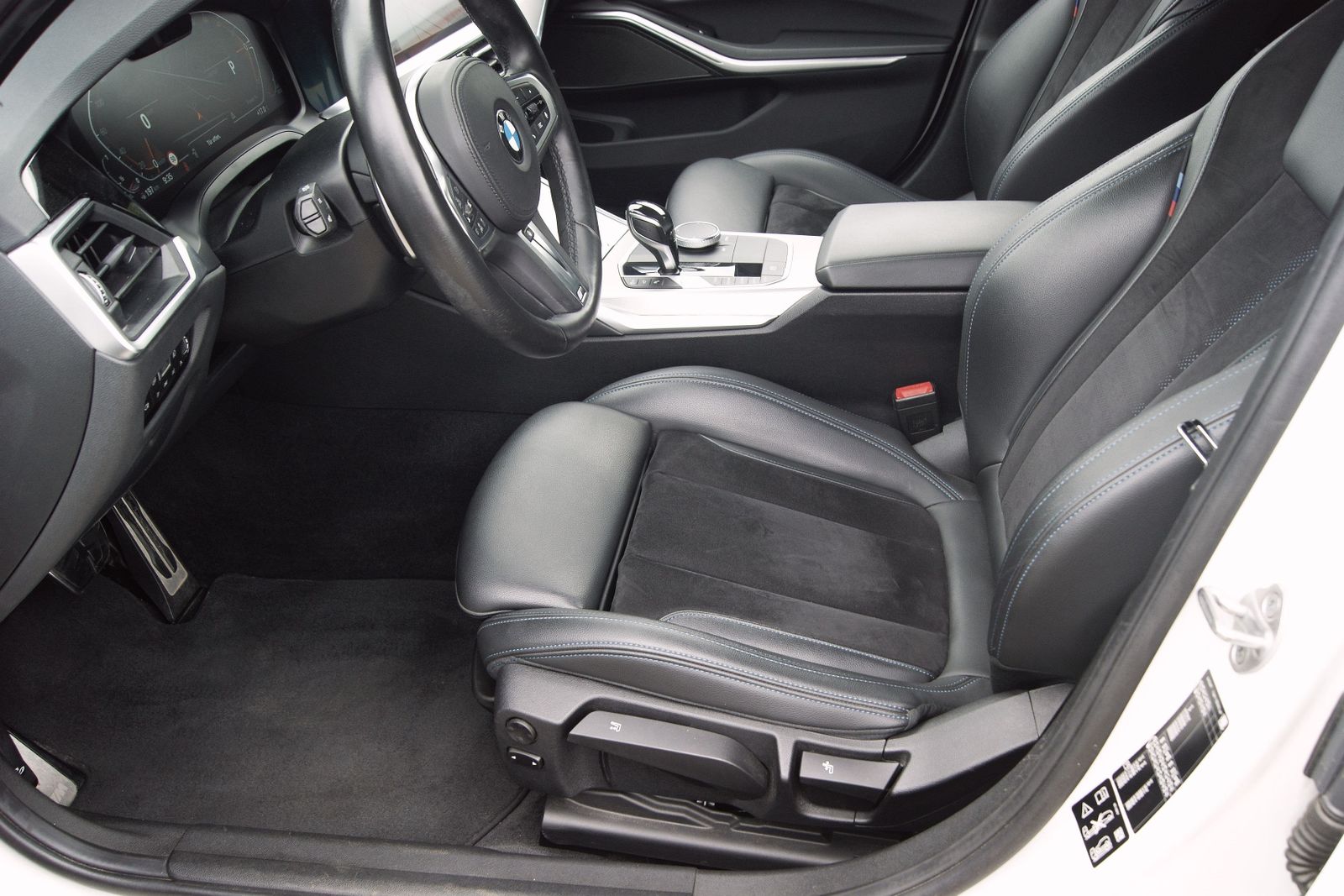 BMW 320d xDrive M Sport - Samsaru's Car Outlet