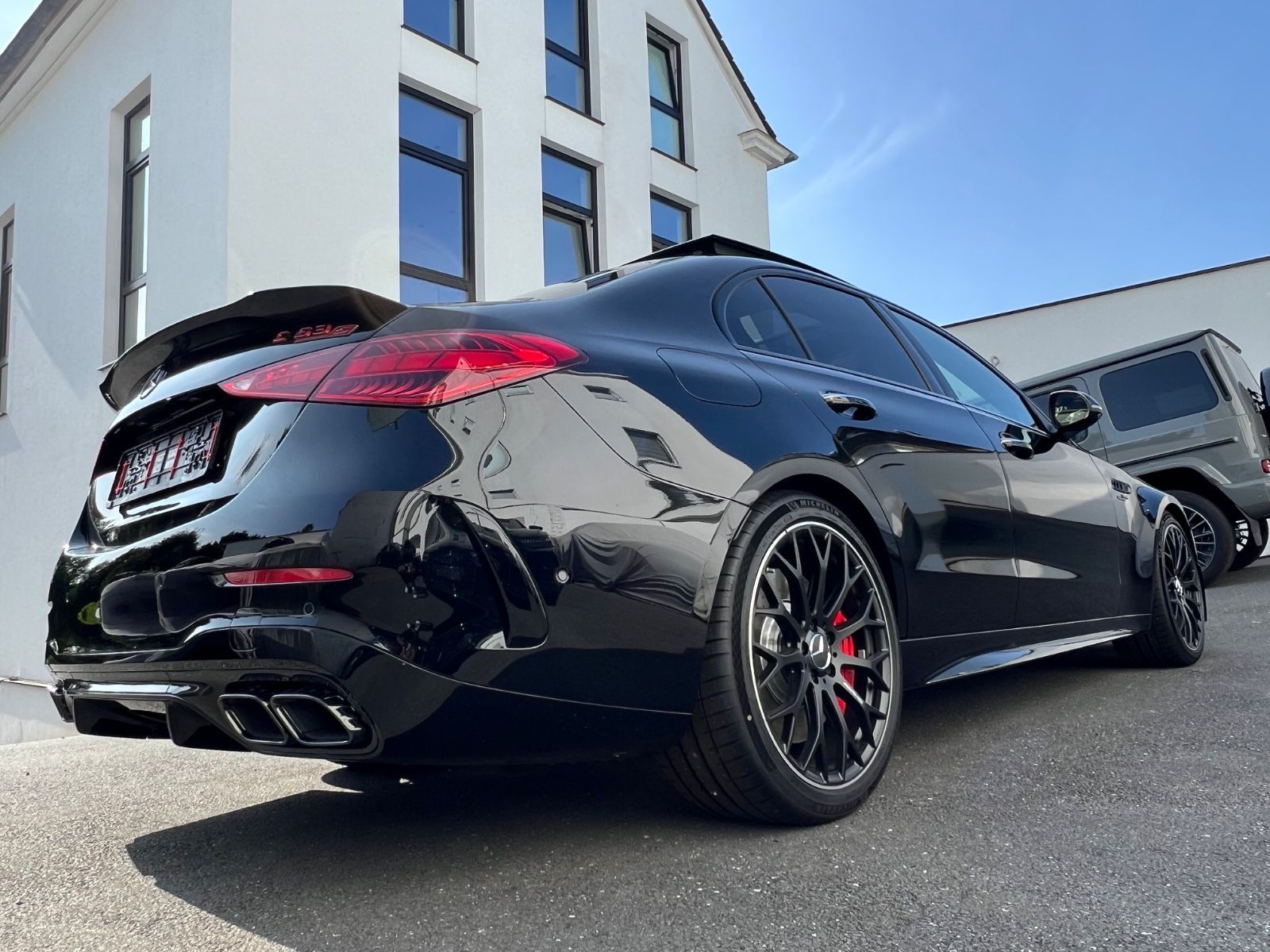 Mercedes-Benz C 63 S AMG - Samsaru's Car Outlet