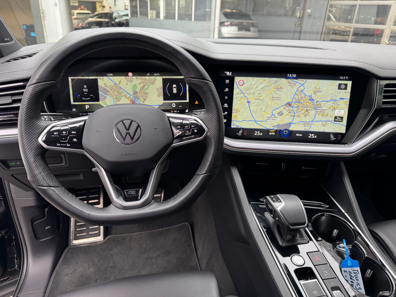 Volkswagen Touareg R-Line 3.0 V6 TSI 4MOTION -Vollausstatt.