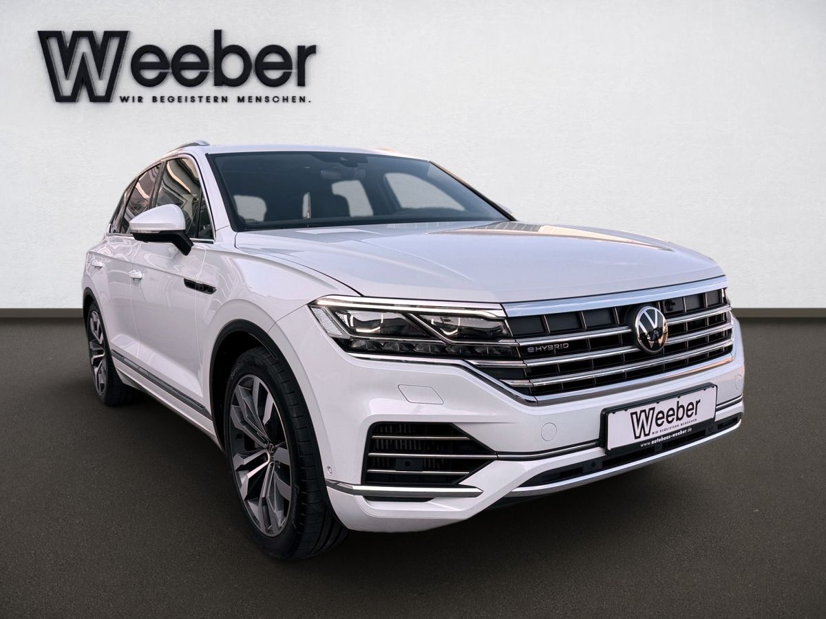 Volkswagen Touareg Atmosphere - Samsaru's Car Outlet