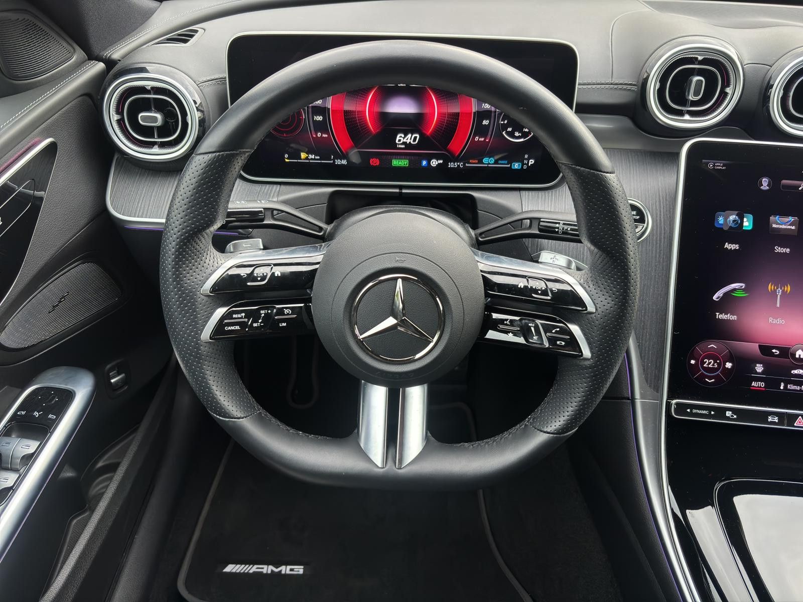 Mercedes-Benz C 200 4MATIC AMG Line - Samsaru's Car Outlet