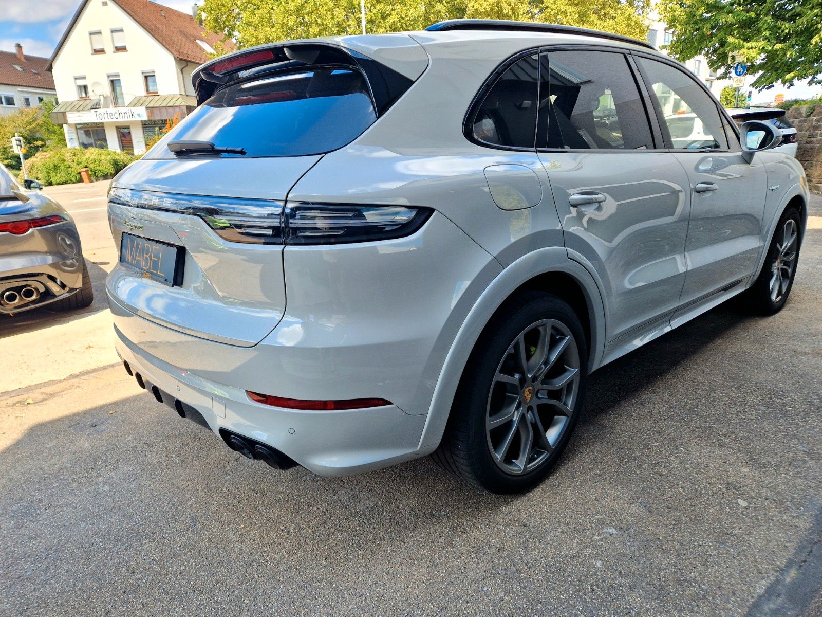 Porsche Cayenne E-Hybrid +SPORTABGAS+PANO+HUD+MEMORY+