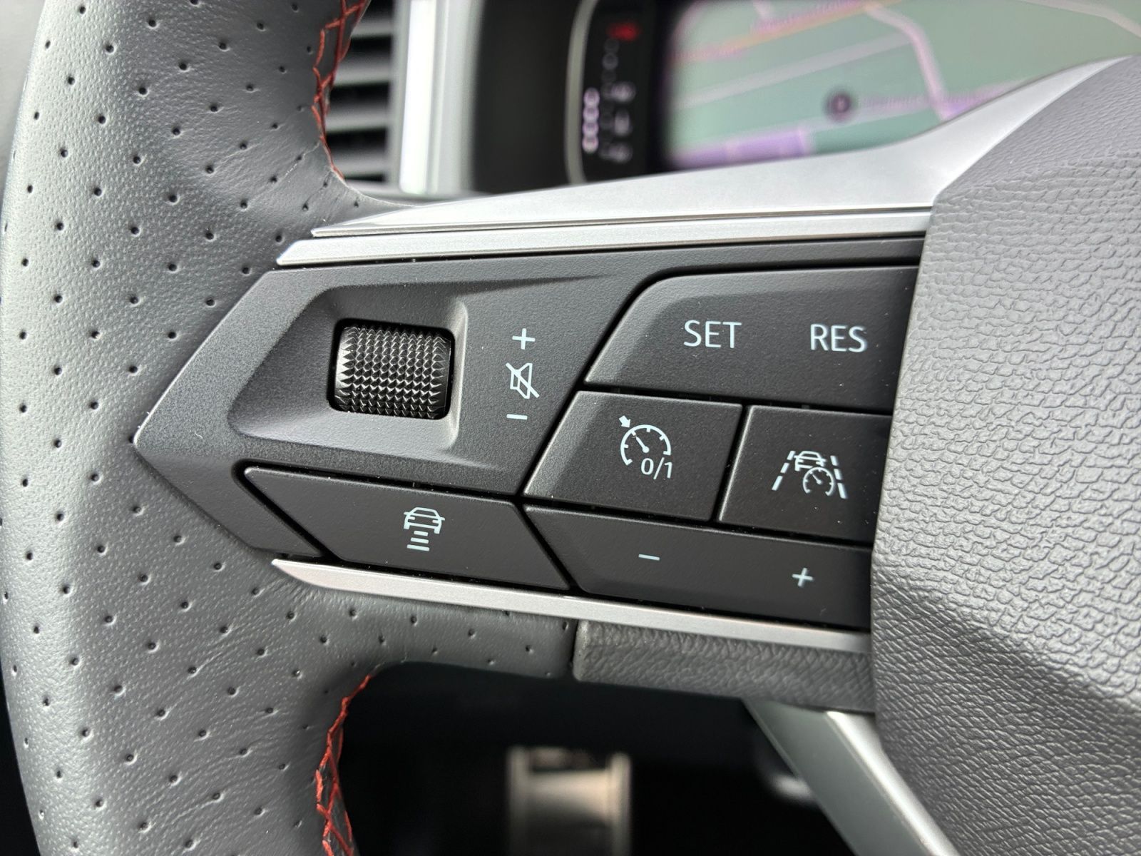Seat Ateca 2.0 TDI DSG FR Navi AHK Rückfahrkamera SHZ