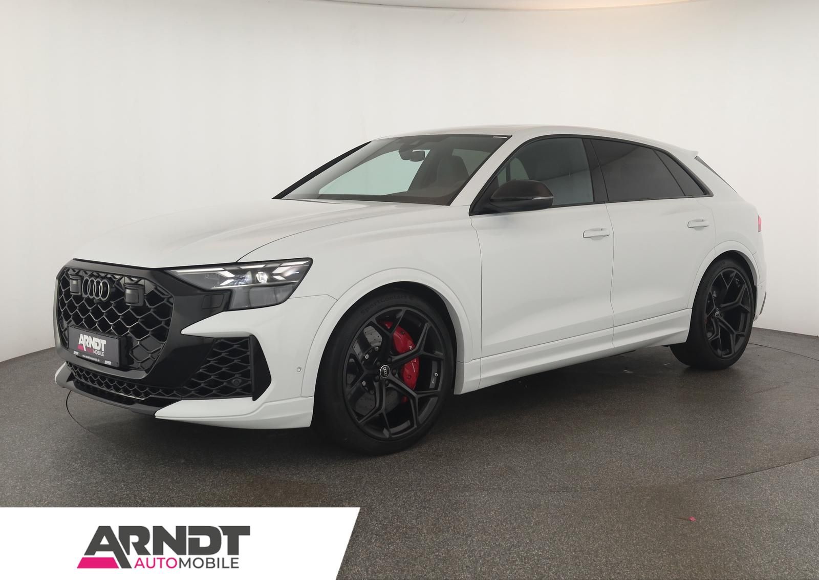 Audi RS Q8 SUV performance Laser Pano Vmax RSAbgas 23