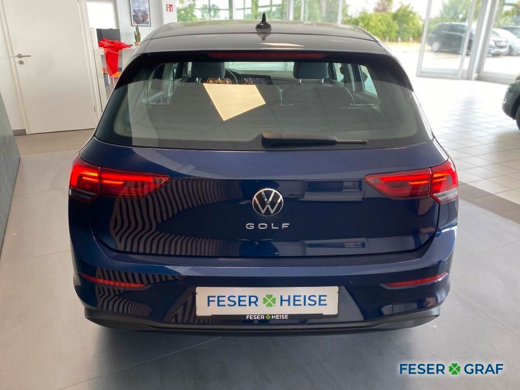 Volkswagen Golf VIII 1.5 TSI Life - Samsaru's Car Outlet