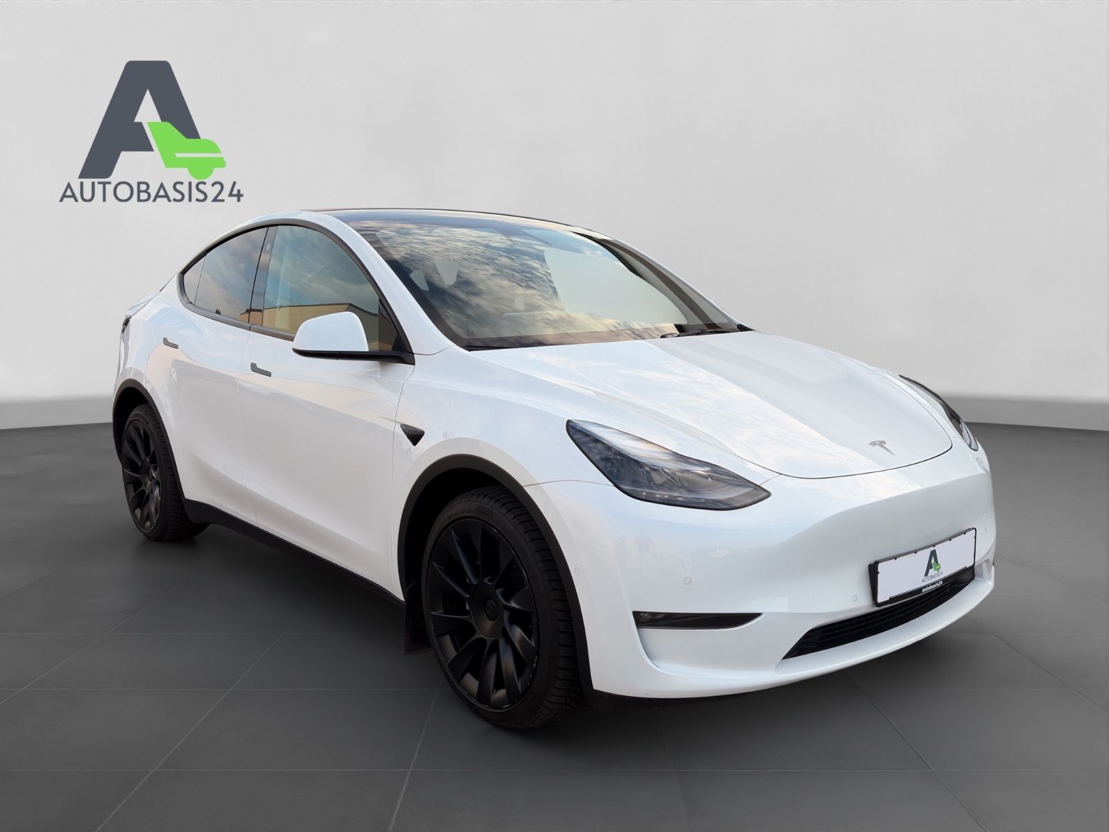 Tesla Model Y Long Range Dual AWD *Shanghai*1.Hand*