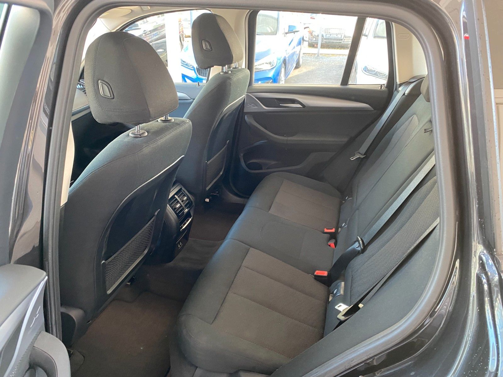 BMW X3 xDrive 20 i Advantage/LifeCockpit/Panodach