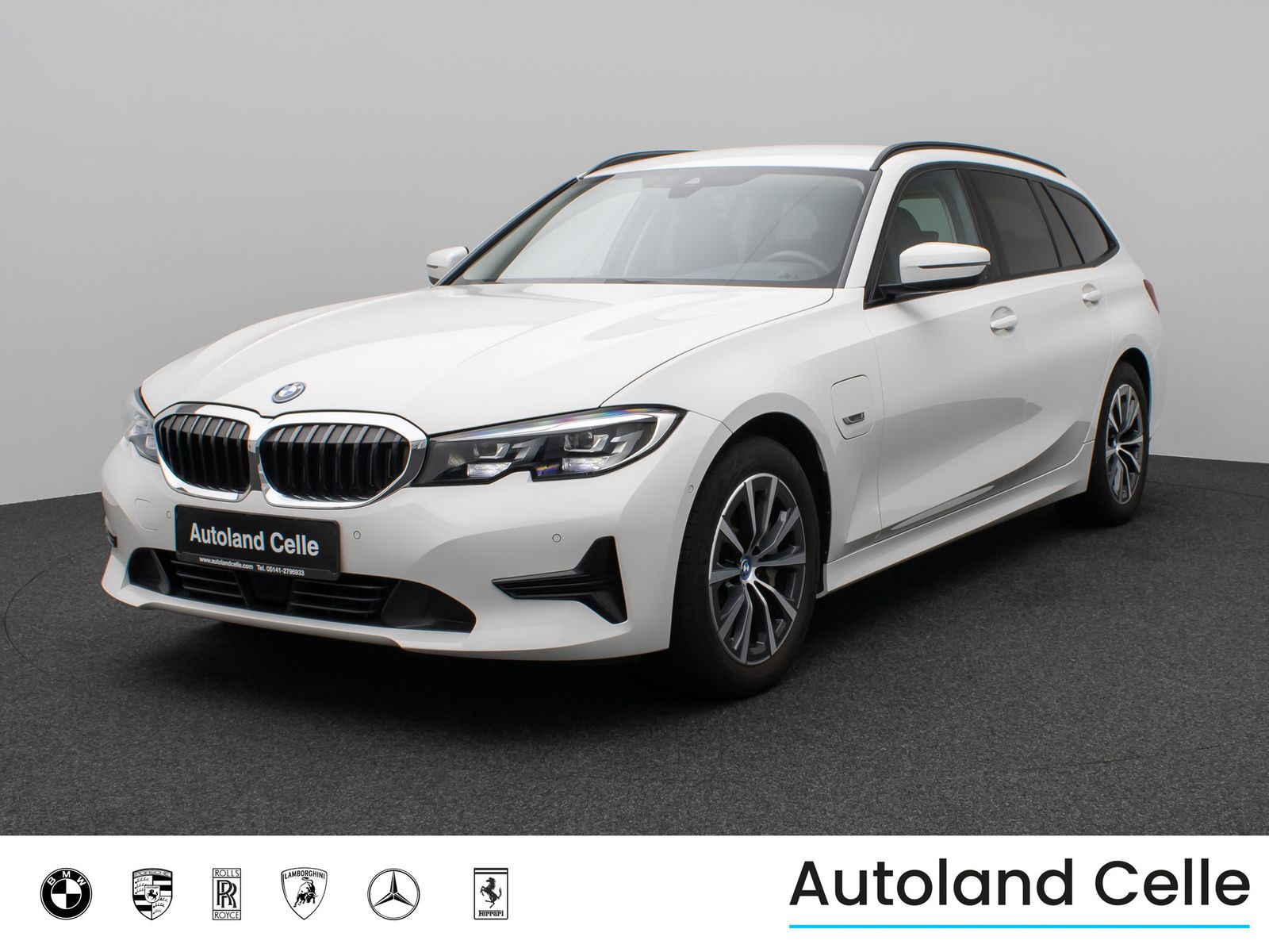 BMW 330e - Samsaru's Car Outlet