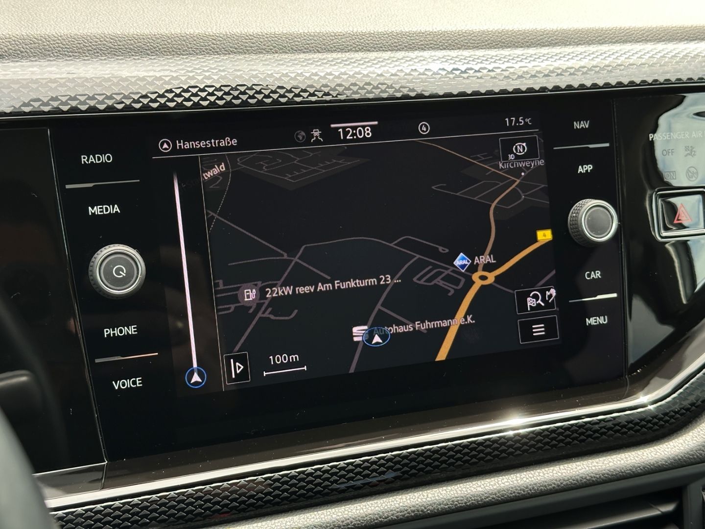 Volkswagen Taigo Life 1.0 TSI DSG - Samsaru's Car Outlet