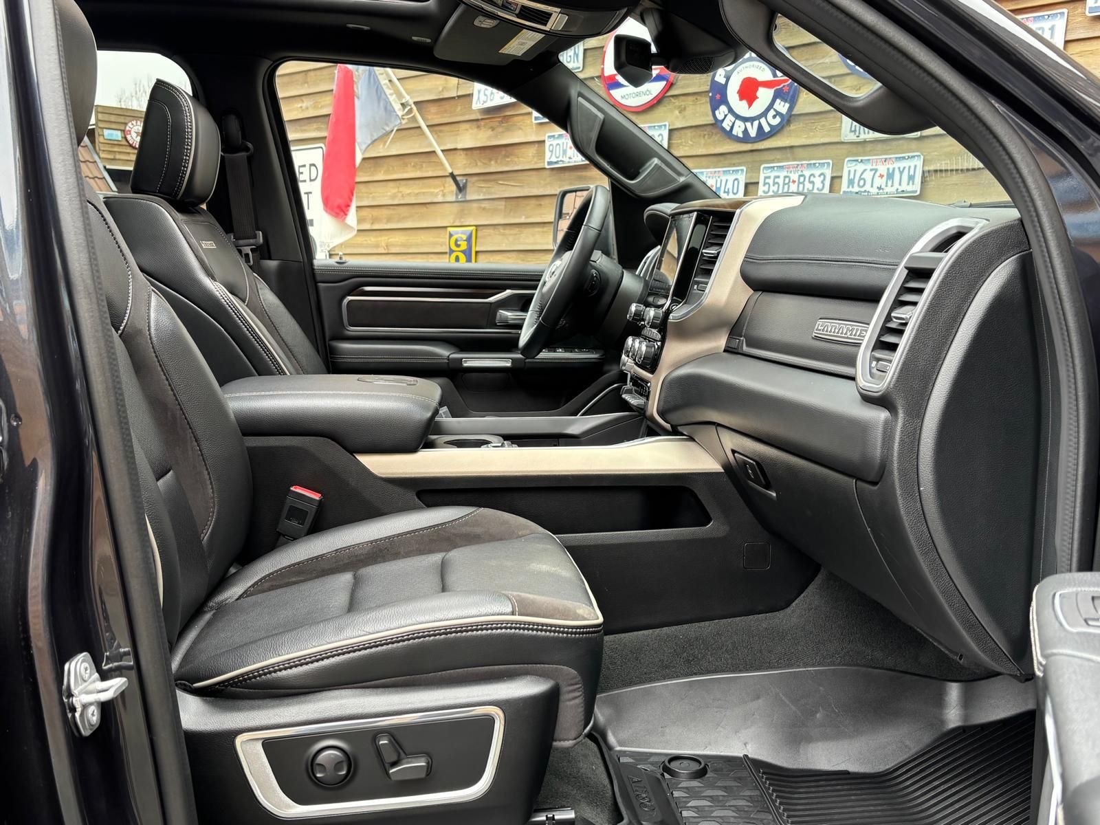 Dodge RAM 1500 Laramie 5.7L PANO 4x4 AHK LPG