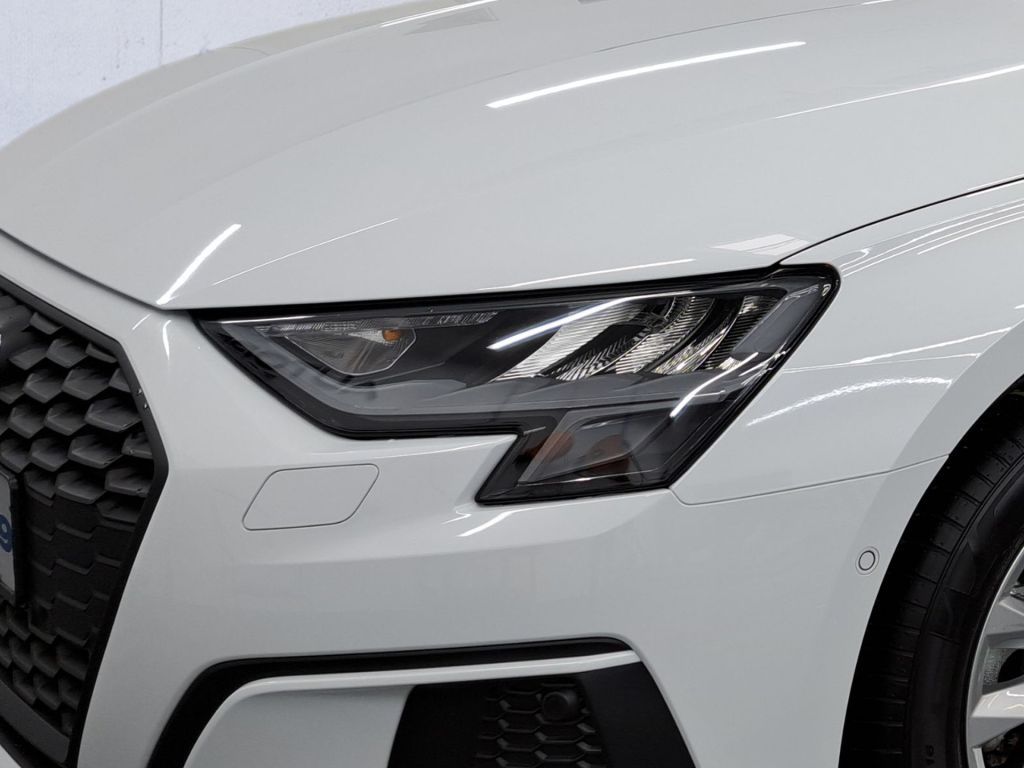 Audi A3 35 TFSI Sportback S tronic NAVI SHZ PDC ACC