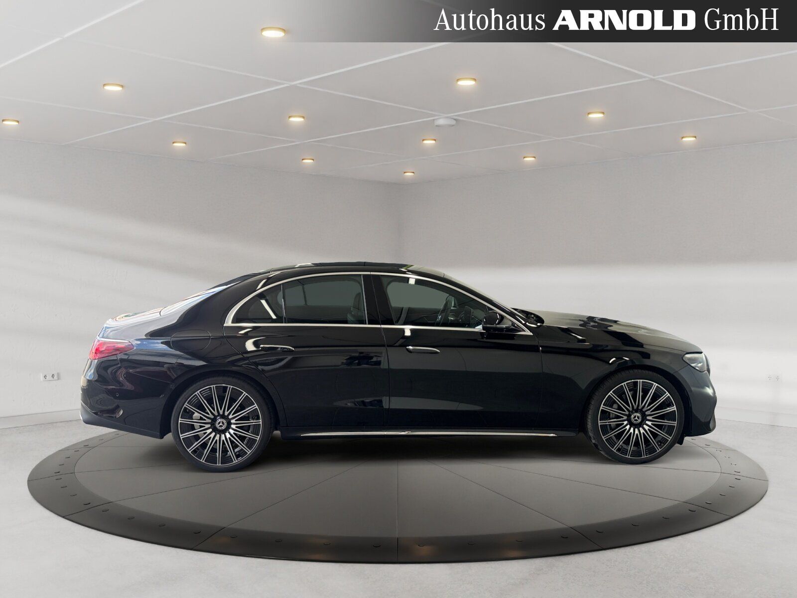 Mercedes-Benz E 220 d 4M AMG-Line SUPERSCREEN 21" 360° DISTR.