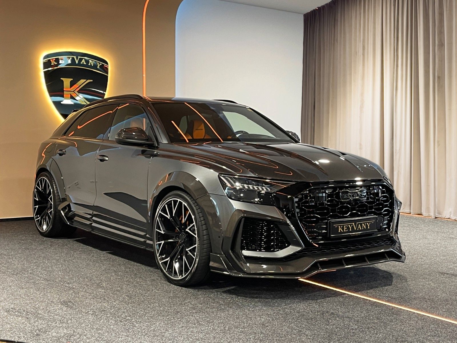 Audi RSQ8 KEYVANY CARBON/KERAMK/B&O/STAN.HZ/DYNMK.PLS