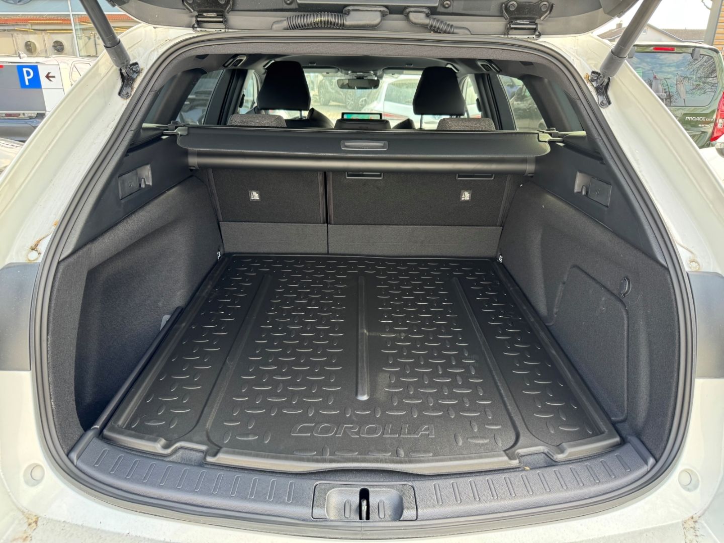 Toyota Corolla Touring Sports Hybrid Teamplayer / CarPl