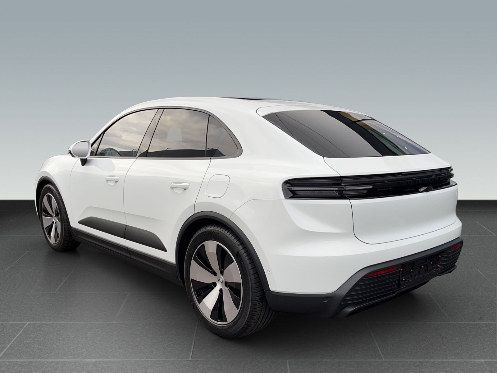 Porsche Macan 4