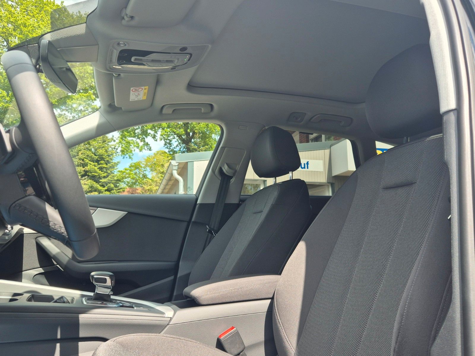 Audi A4 Avant 35 TDI S line S-tronic - Samsaru's Car Outlet