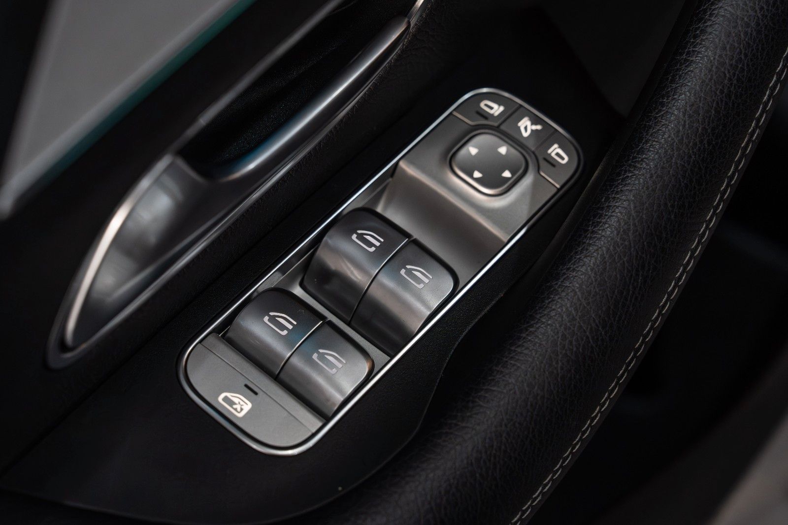 Mercedes-Benz GLE 350de 4Matic*AMG-LINE*NIGHT*360°KAM*LED*1-HD