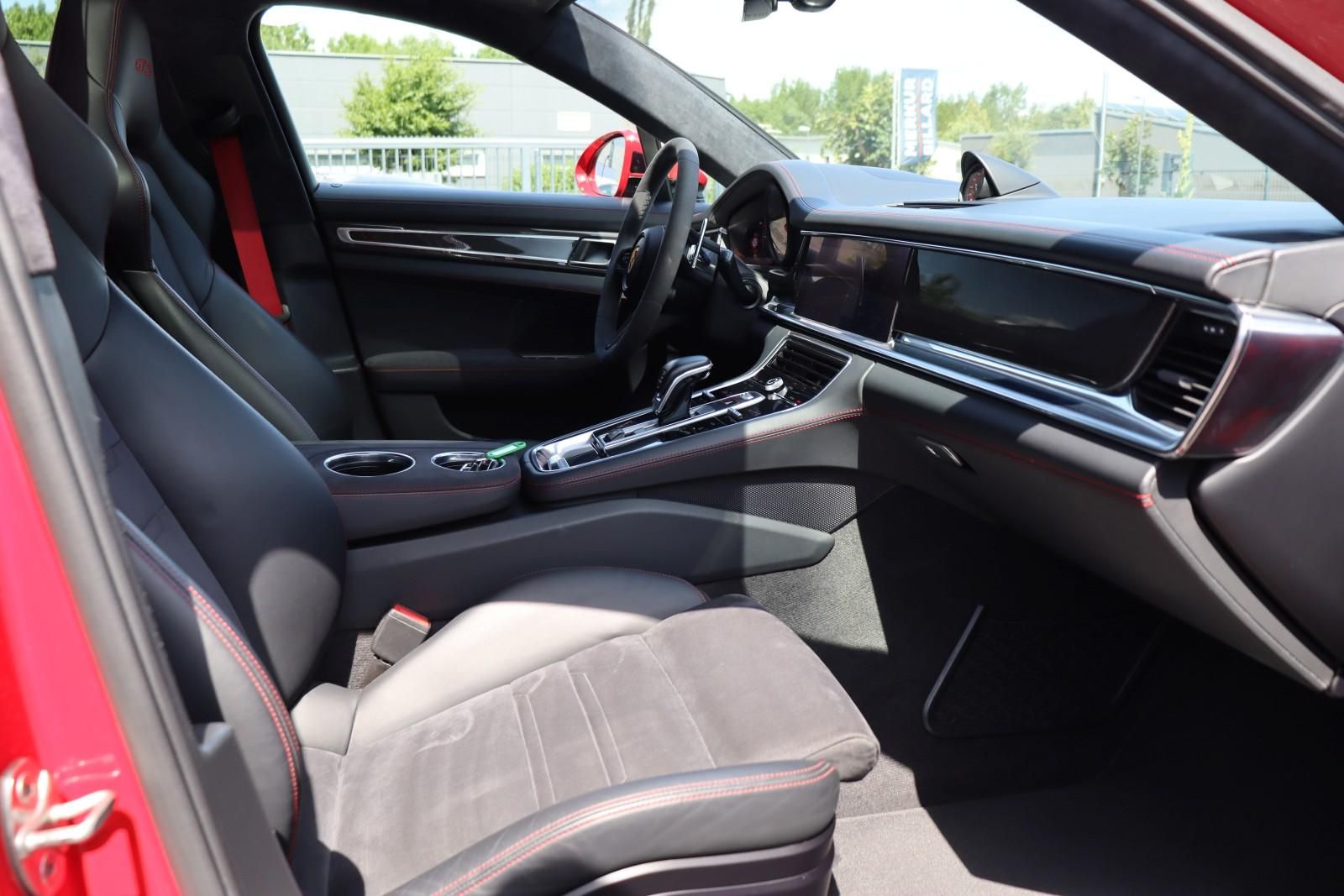 Porsche Panamera GTS Sport Turismo +SPORT-DESIGN+STANDHE
