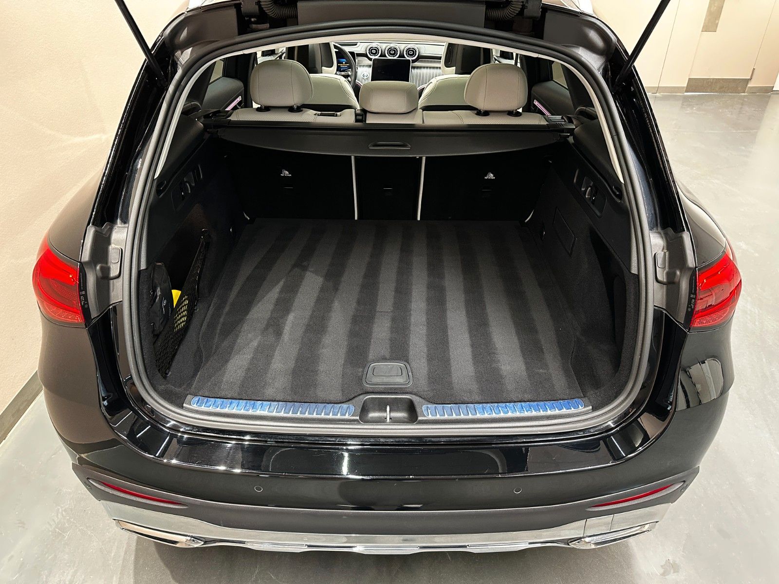 Mercedes-Benz GLC200 AMG LINE 4M *1.HAND*BURMESTER*PANO*360°*