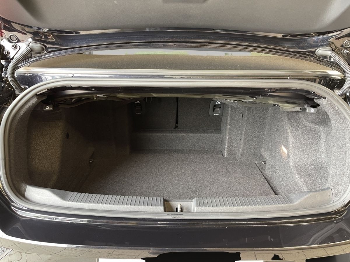 Volkswagen T-Roc 1.5 TSI Style - Samsaru's Car Outlet