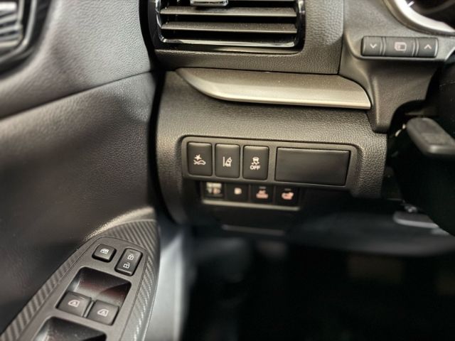 Mitsubishi Eclipse Cross Mitsubishi Plug-In Hybrid Plus MJ2