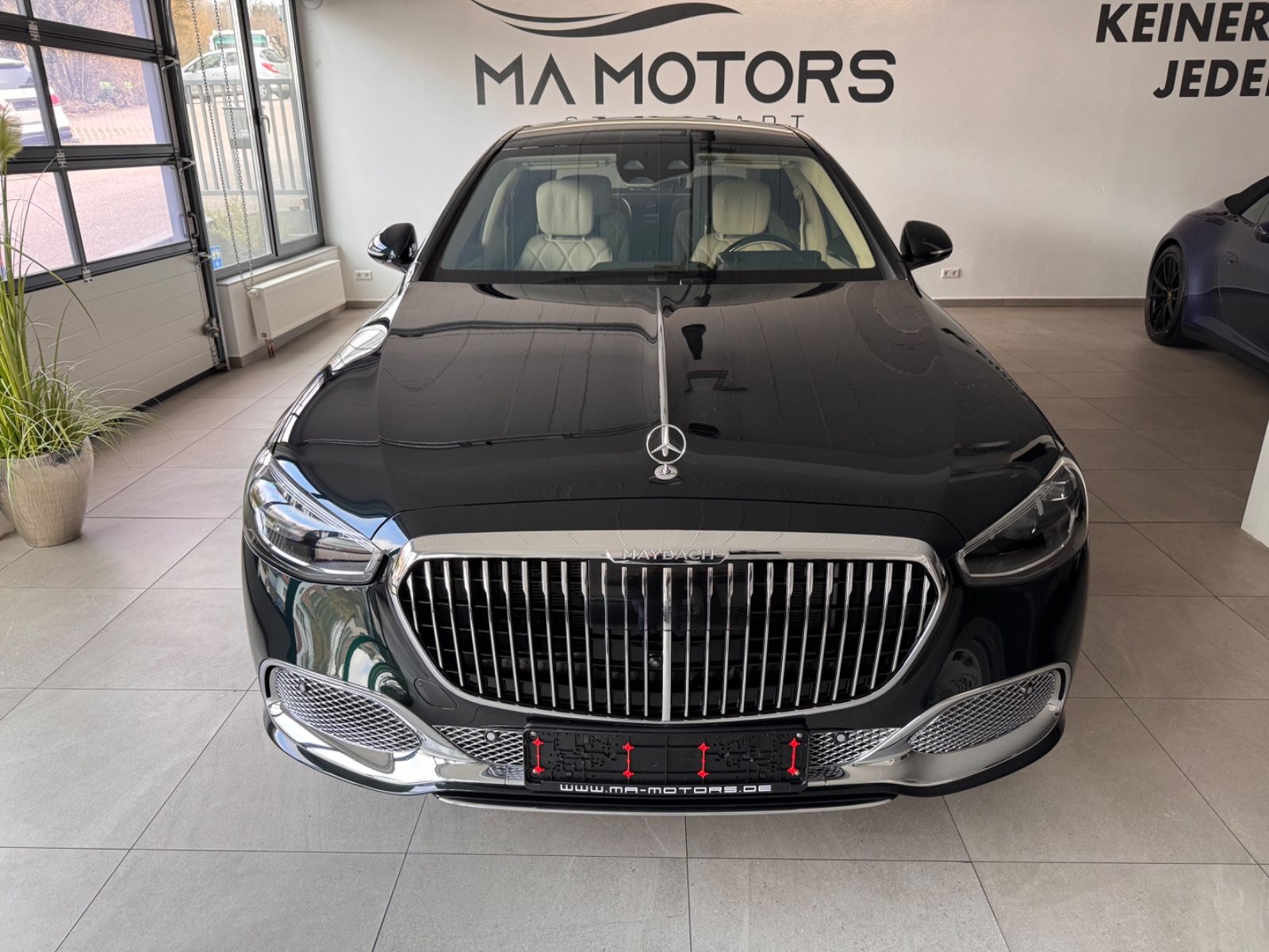 Mercedes-Benz S 680 Maybach - Samsaru's Car Outlet