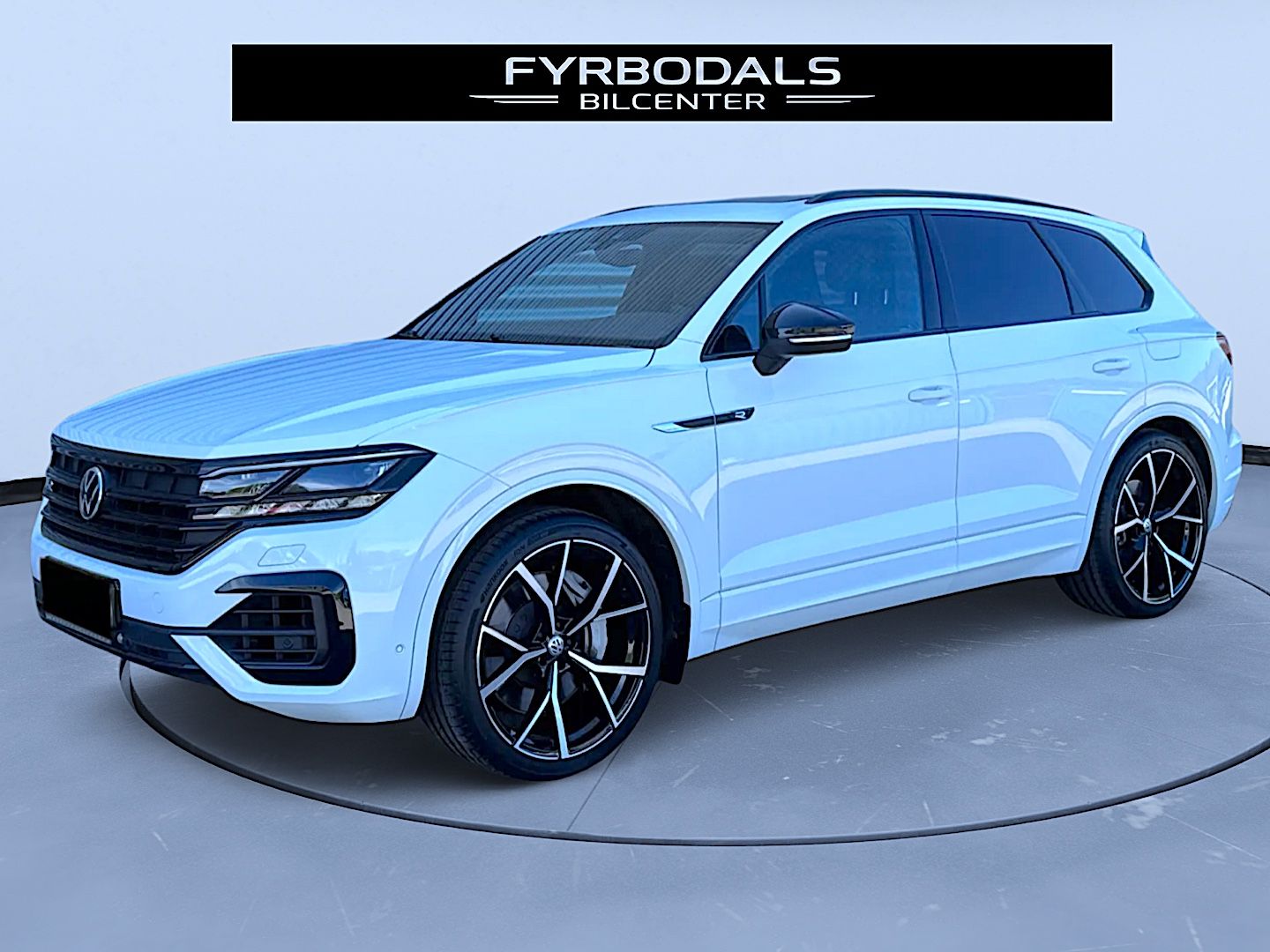 Volkswagen Touareg R 4Motion eHybrid - Samsaru's Car Outlet