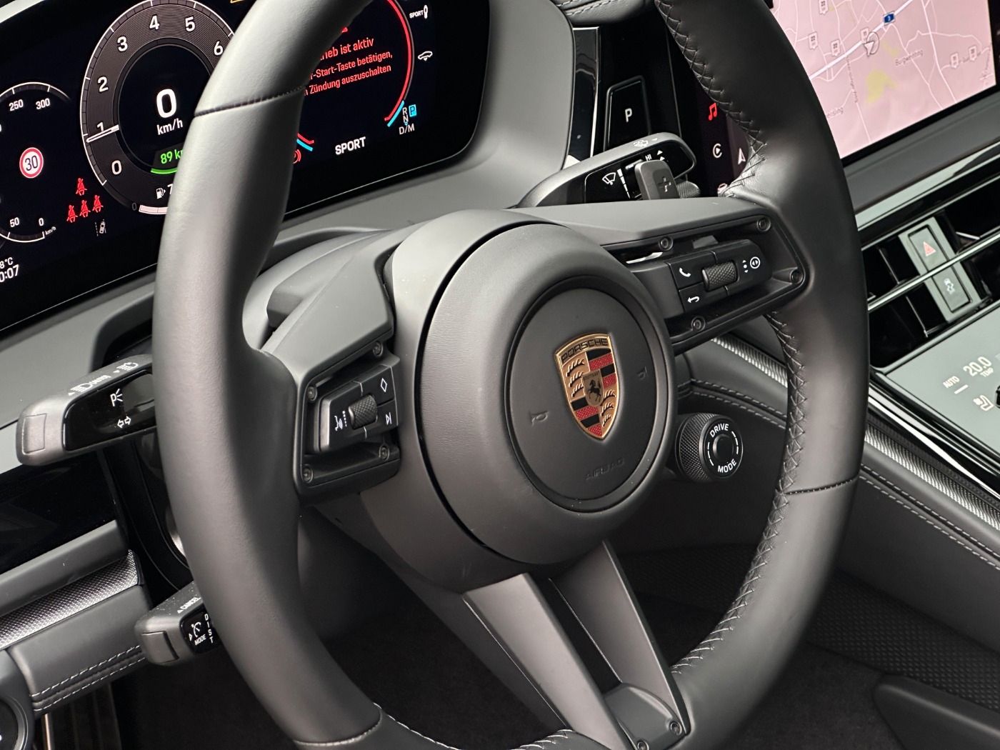 Porsche Panamera 4S E-Hybrid PANO 360° Soft-Close