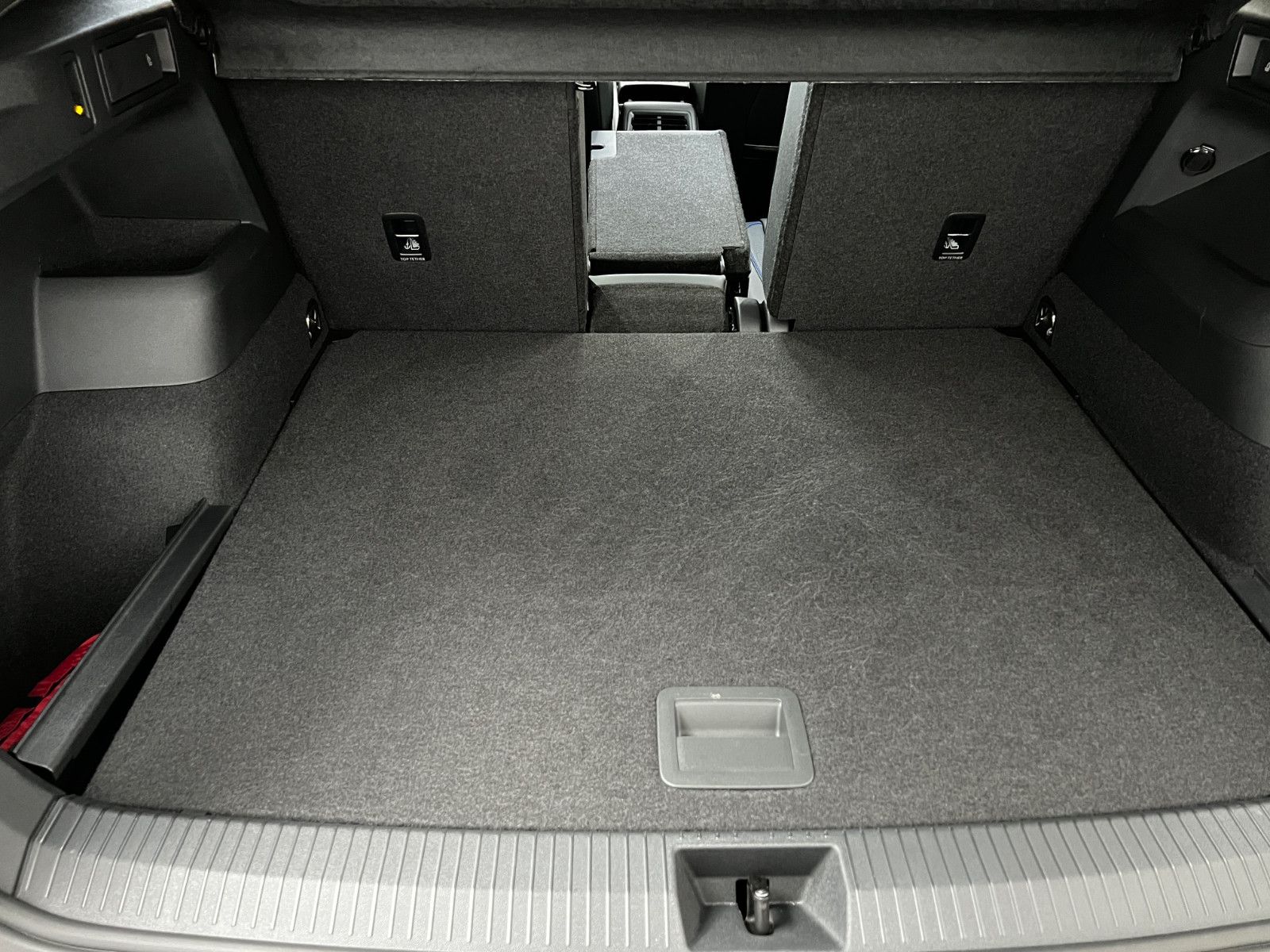 Volkswagen Tiguan 2.0 TDI DSG 4M. R-Line "Black Style"
