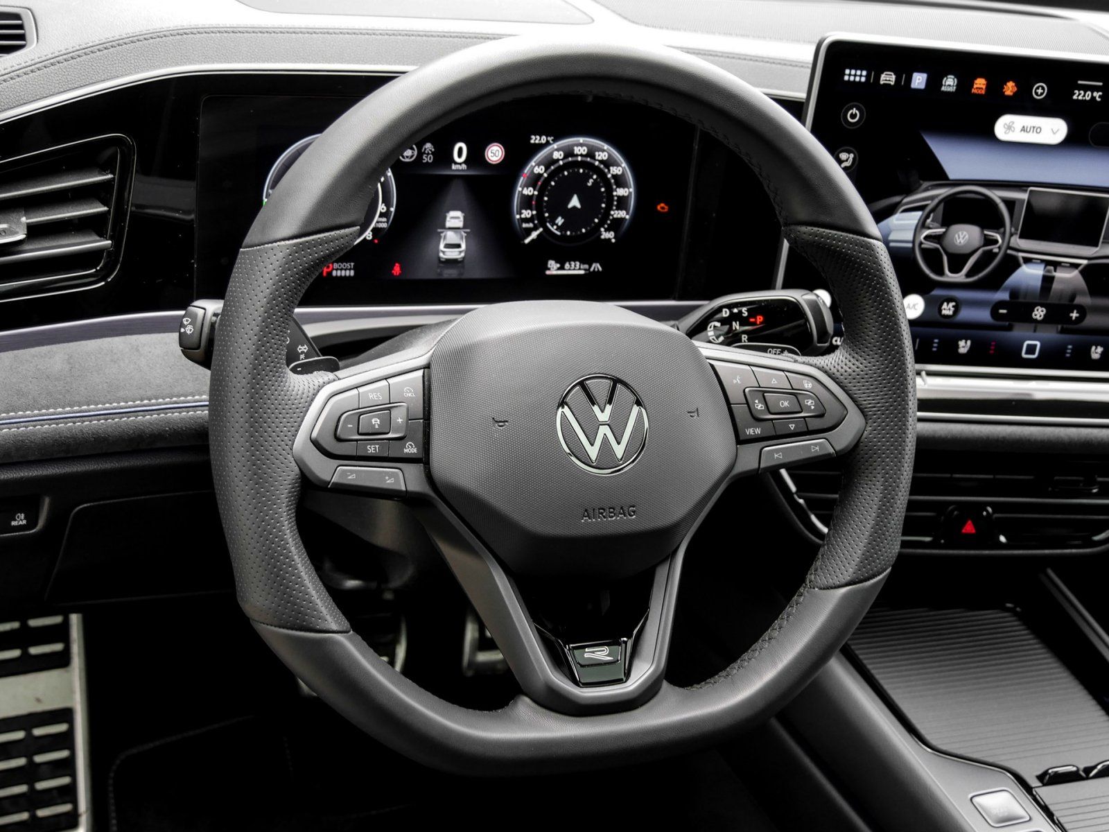 Volkswagen Passat Variant R-Line Signature eHybrid HarmanKa
