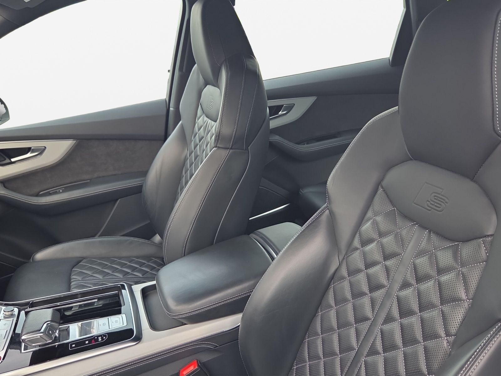 Audi SQ7 SUV TFSI S line*Navi*Matrix*HUD*B&O*AHK*PDC*