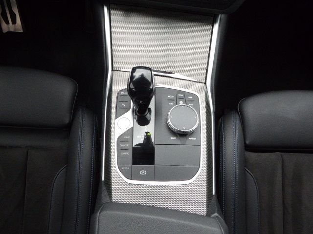 BMW 320 d xDrive M Sport - Samsaru's Car Outlet