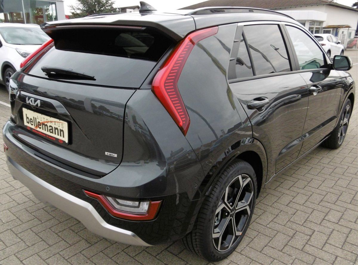 Kia Niro Spirit 1.6 Hybrid - Samsaru's Car Outlet