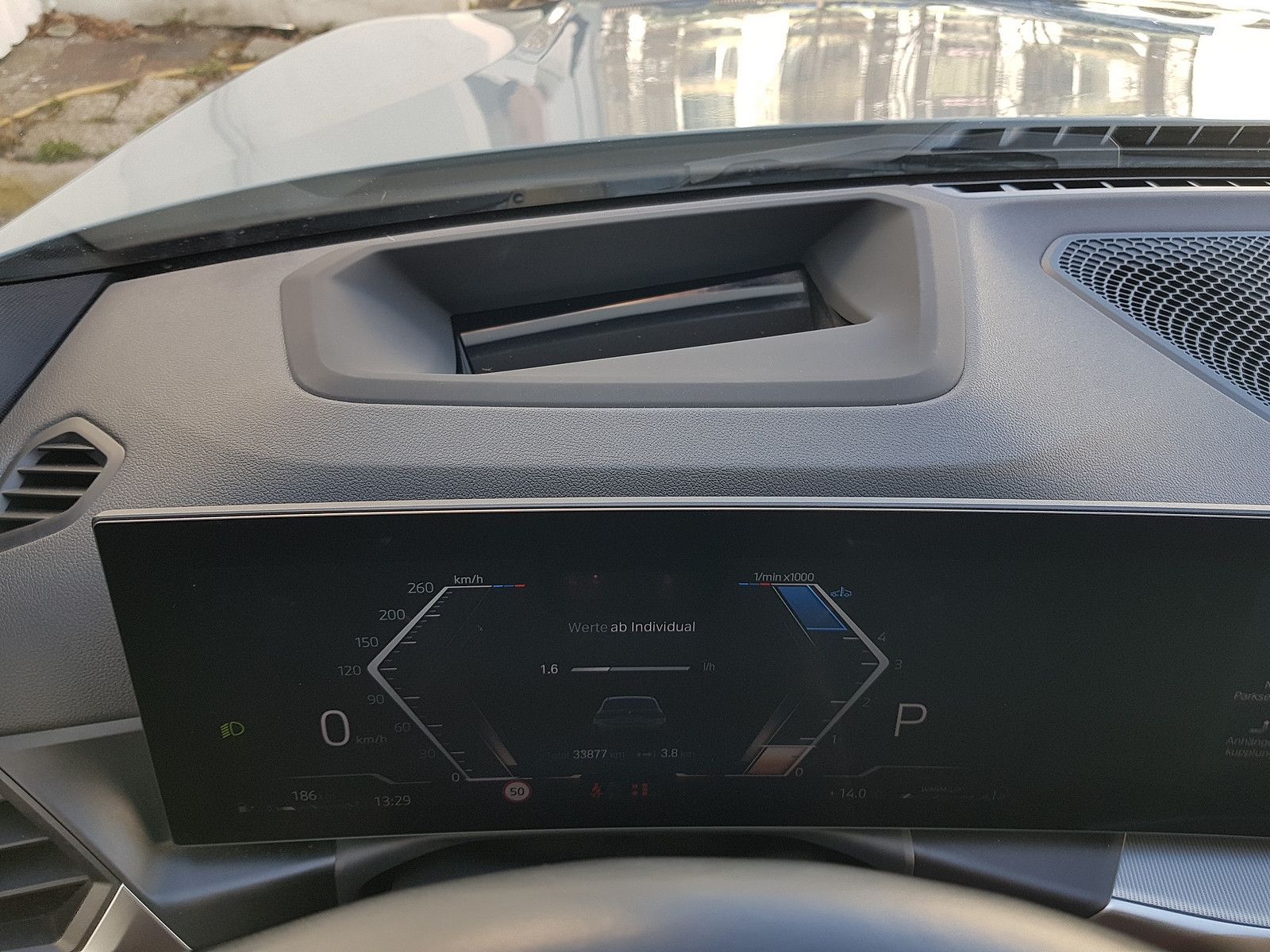 BMW 320d xDrive M-Sport - Samsaru's Car Outlet