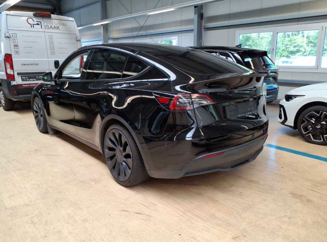 Tesla Model Y Performance Dual AWD*LEDER/Weiss*21Zoll*