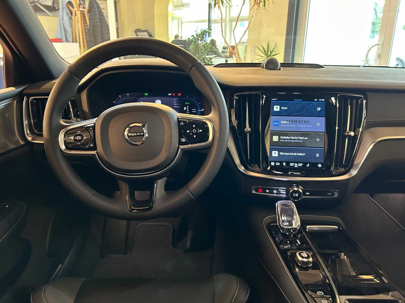 Volvo S60 Plug-In-Hybrid T8 AWD Ultimate Dark, Pano, B