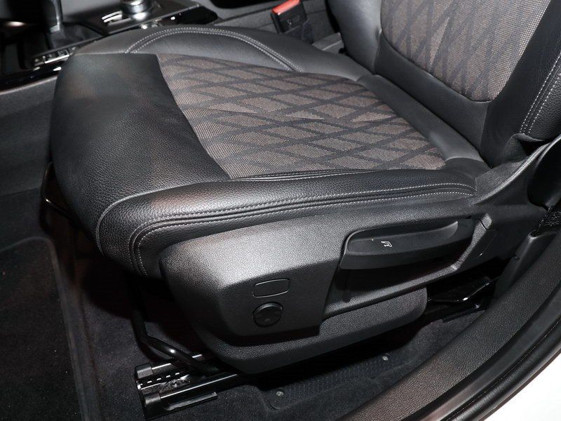 BMW X1 xDrive18d xLine - Samsaru's Car Outlet