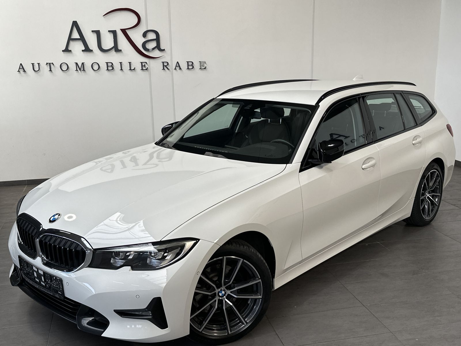 BMW 320d Touring Sport-Line - Samsaru's Car Outlet