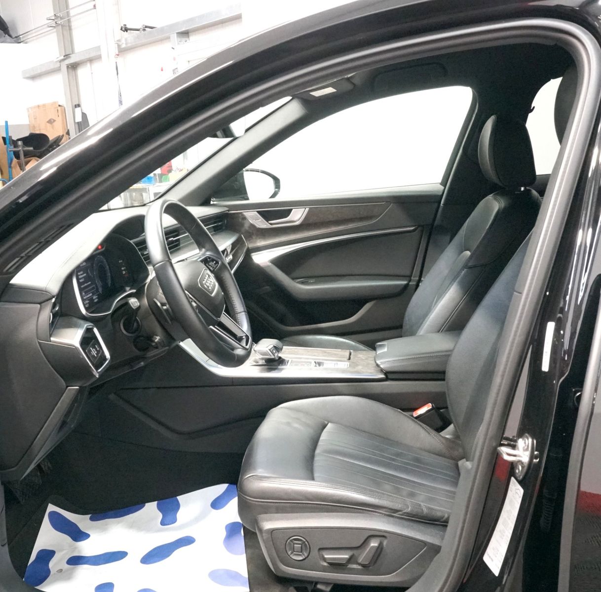 Audi A6 Avant 45 TDI quattro Plus - Samsaru's Car Outlet
