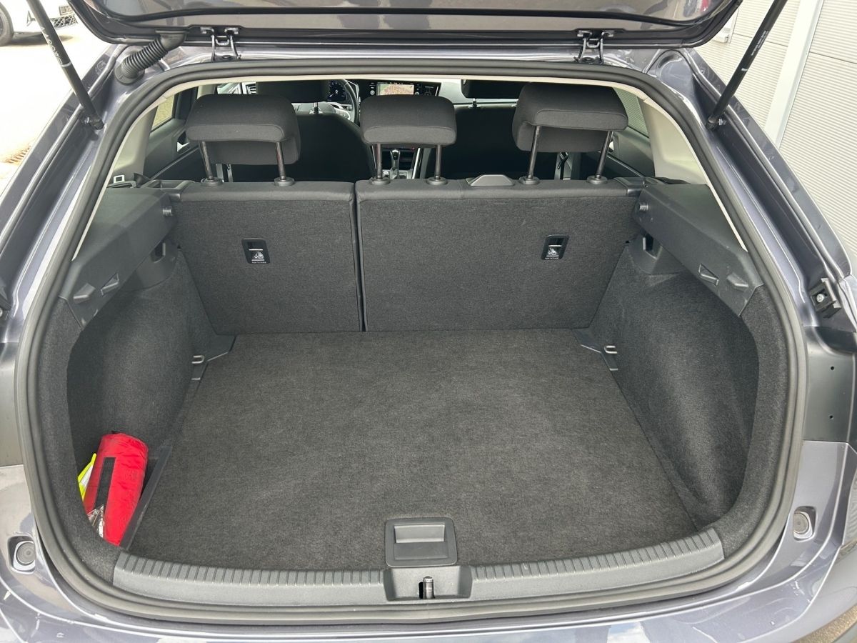 Volkswagen Taigo 1.5 TSI Style - Samsaru's Car Outlet