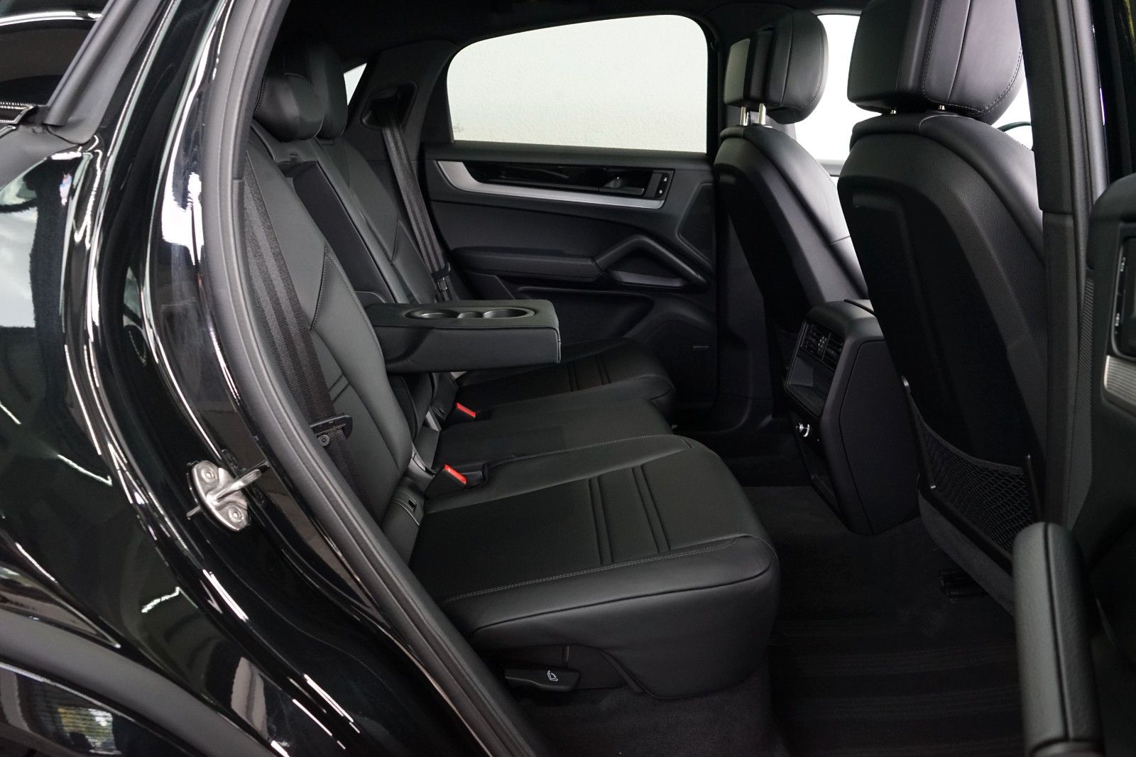 Porsche Cayenne Coupe E-Hybrid/P-Display/AHK/BOSE/14W/AC
