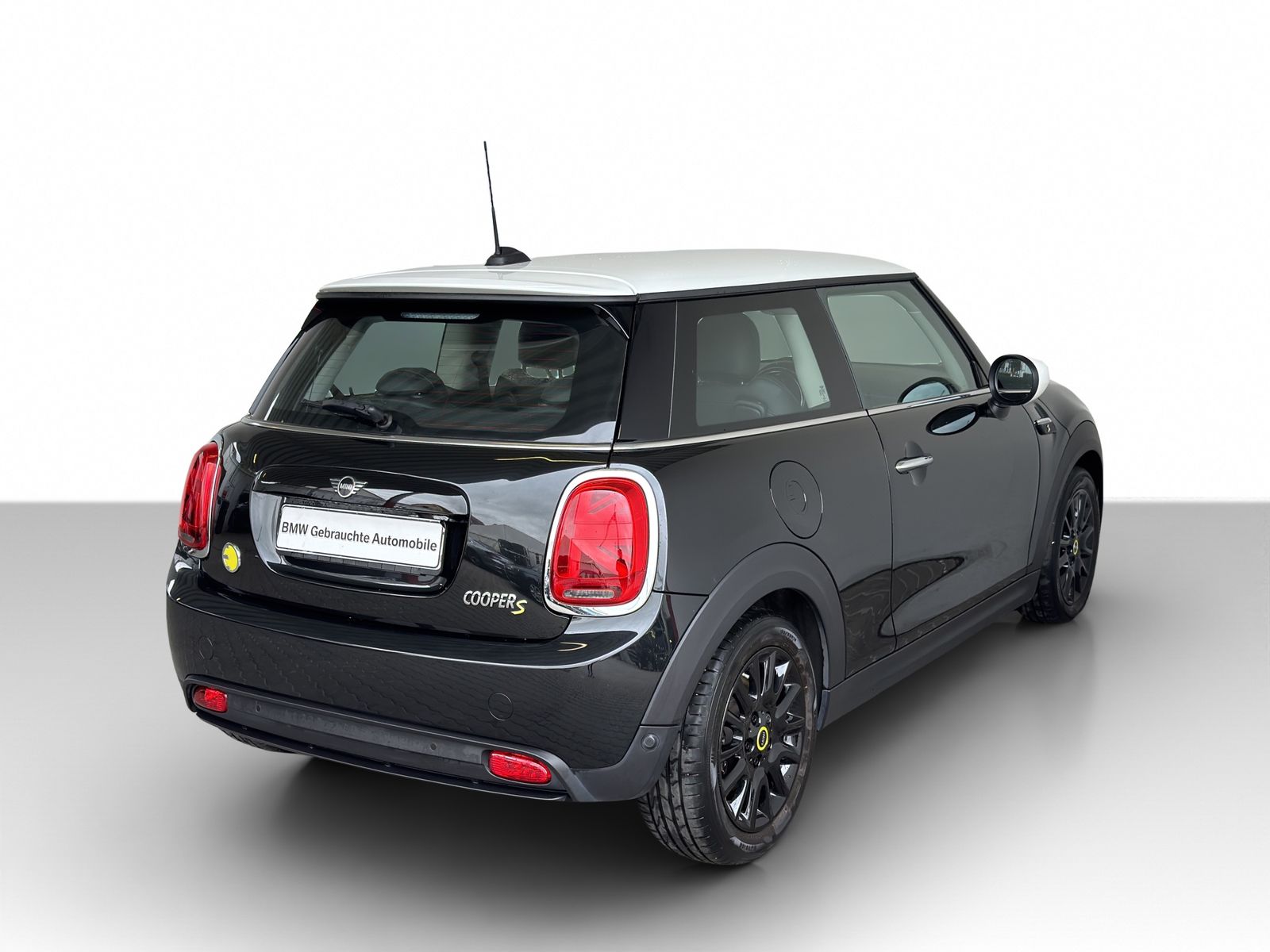 MINI Cooper SE - Samsaru's Car Outlet