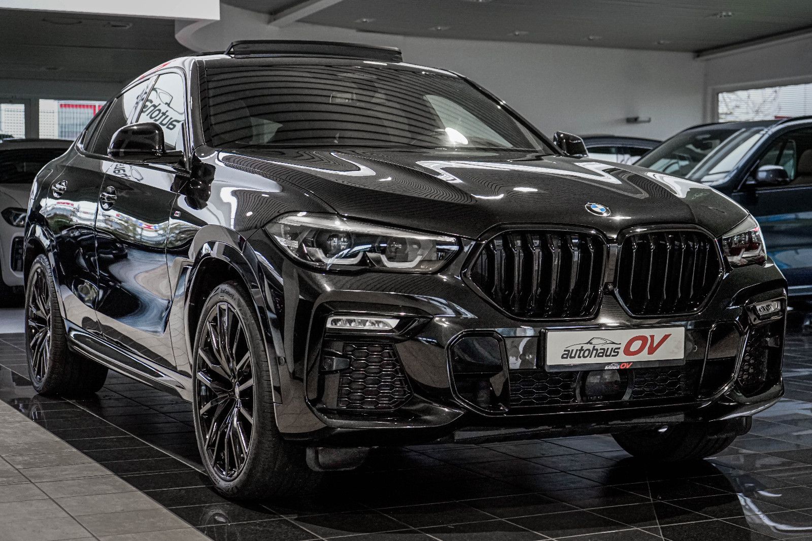 BMW X6 40xd M Sport*3xTV*Carbon*Massage*ACC*PanoSKY*
