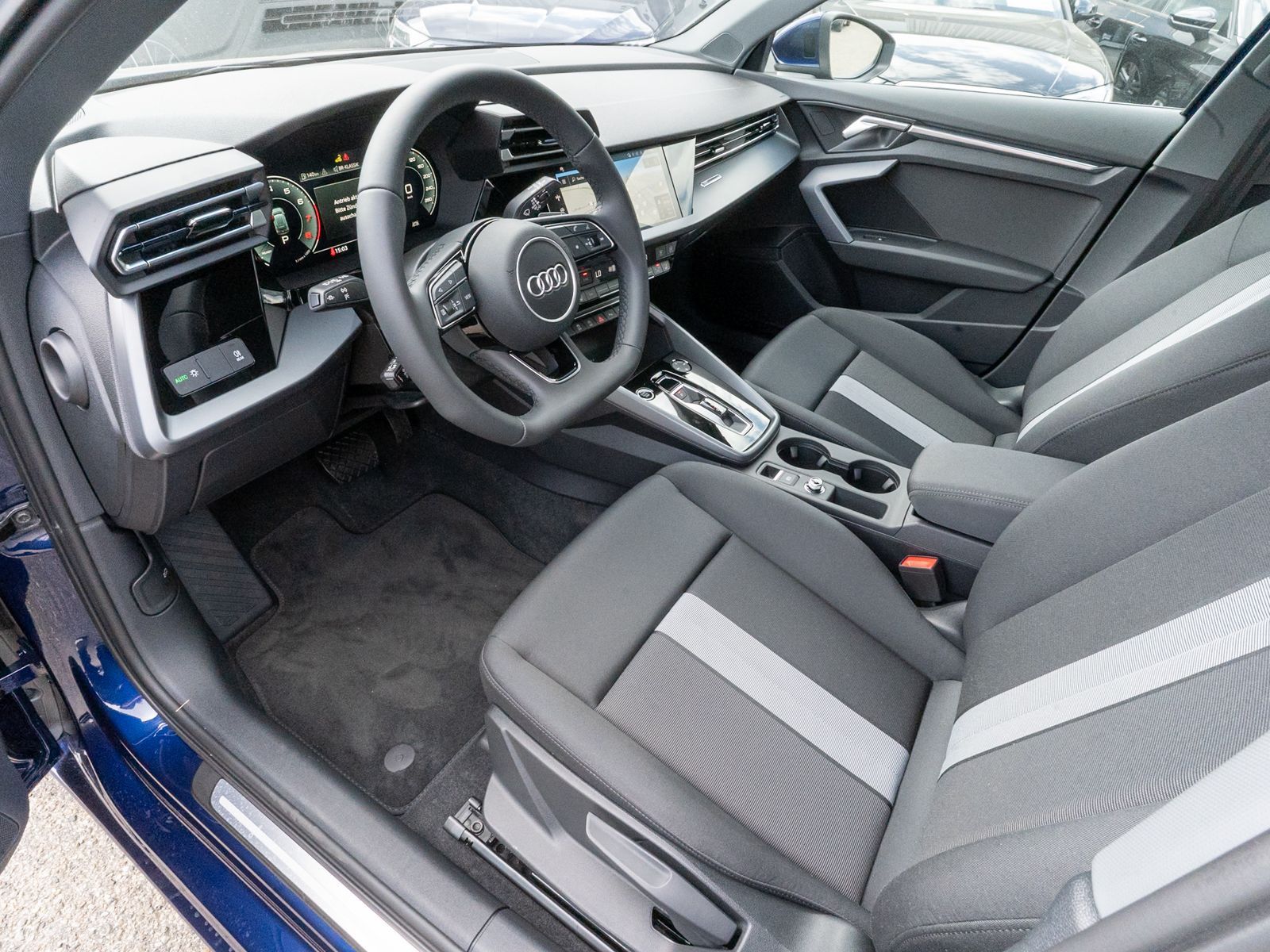 Audi A3 Sportback advanced 30TFSI Navi LED GRA PDC VC